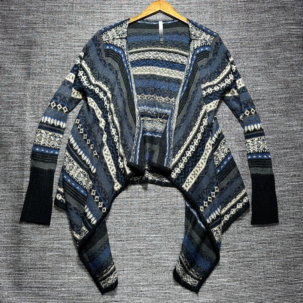 Kensie Cardigan Sweater Women's L Blue Tribal Stripe Pattern